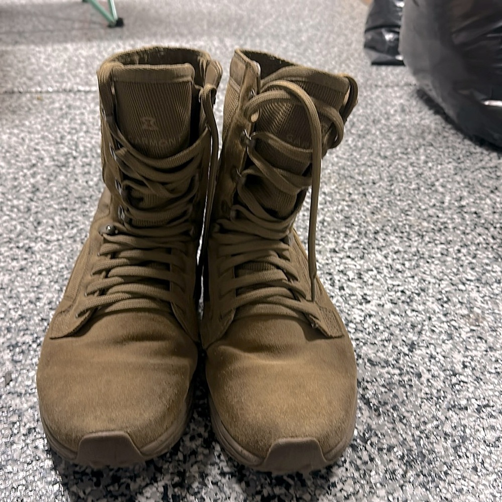 Combat Boots Men’s Size 11
